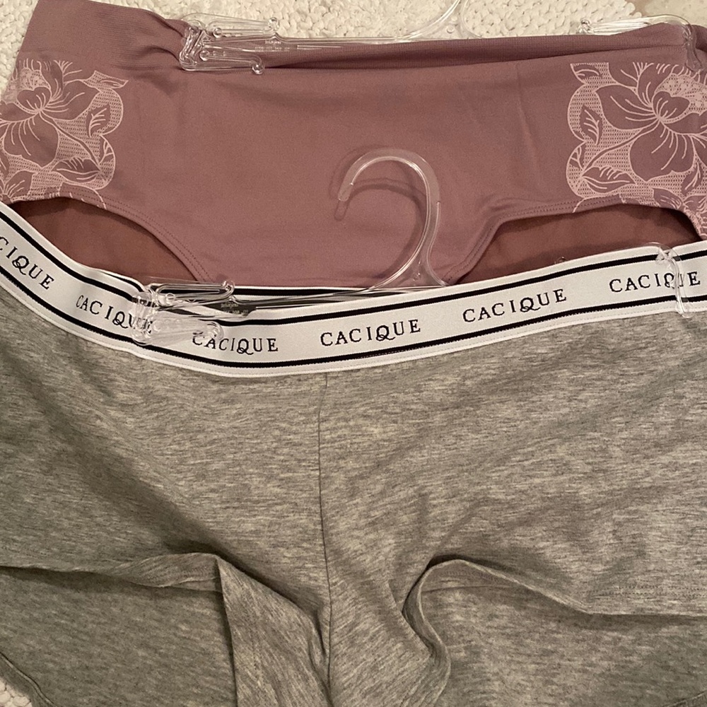 Cacique twin  set of panties 14/16 boy short and smoother hipster new